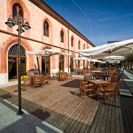 Albergo Dell'Agenzia برا المظهر الخارجي الصورة