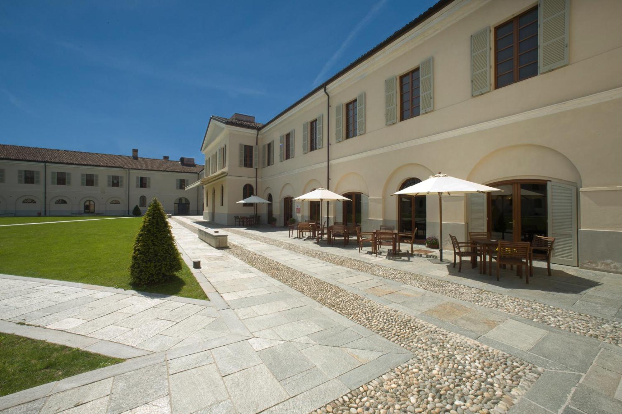 Albergo Dell'Agenzia برا المظهر الخارجي الصورة