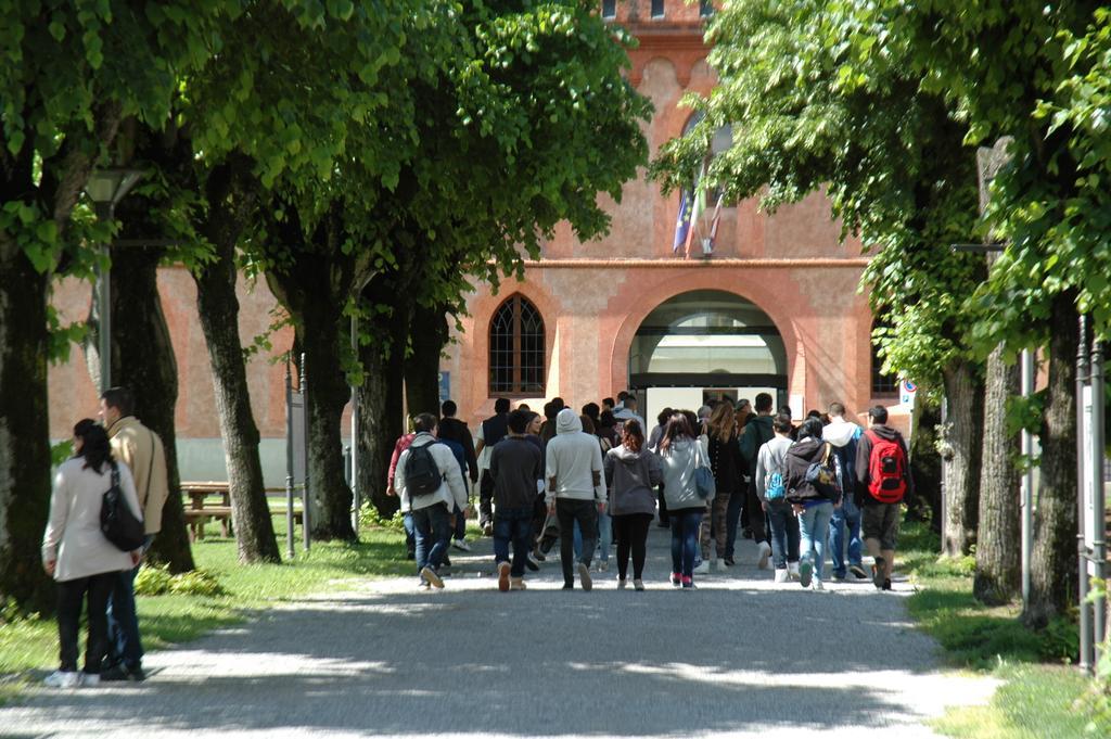 Albergo Dell'Agenzia برا المظهر الخارجي الصورة