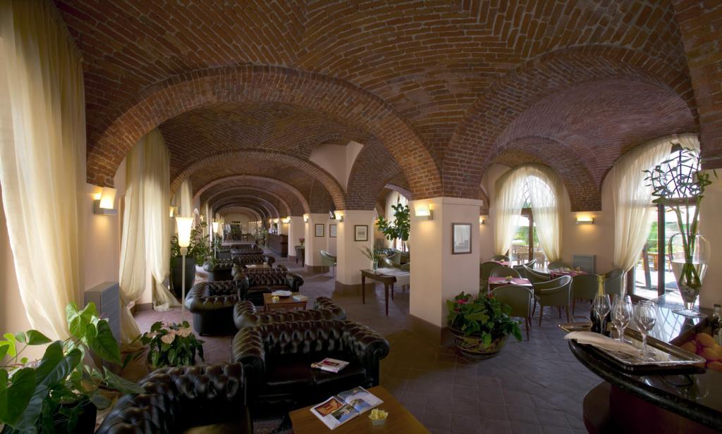 Albergo Dell'Agenzia برا المظهر الخارجي الصورة